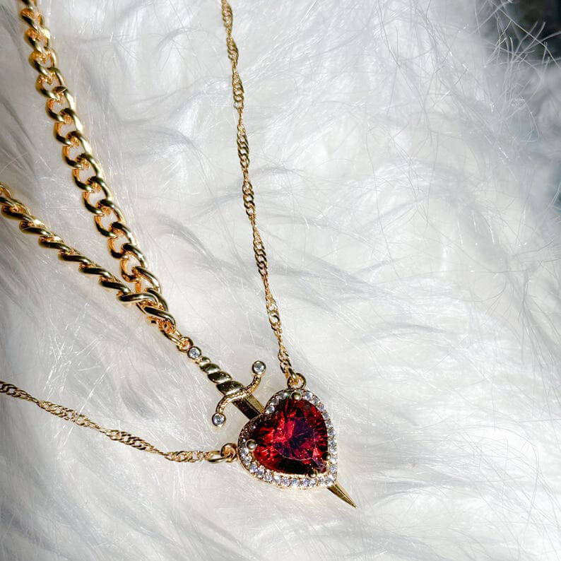 Snow White and the Huntsman Couple Necklace