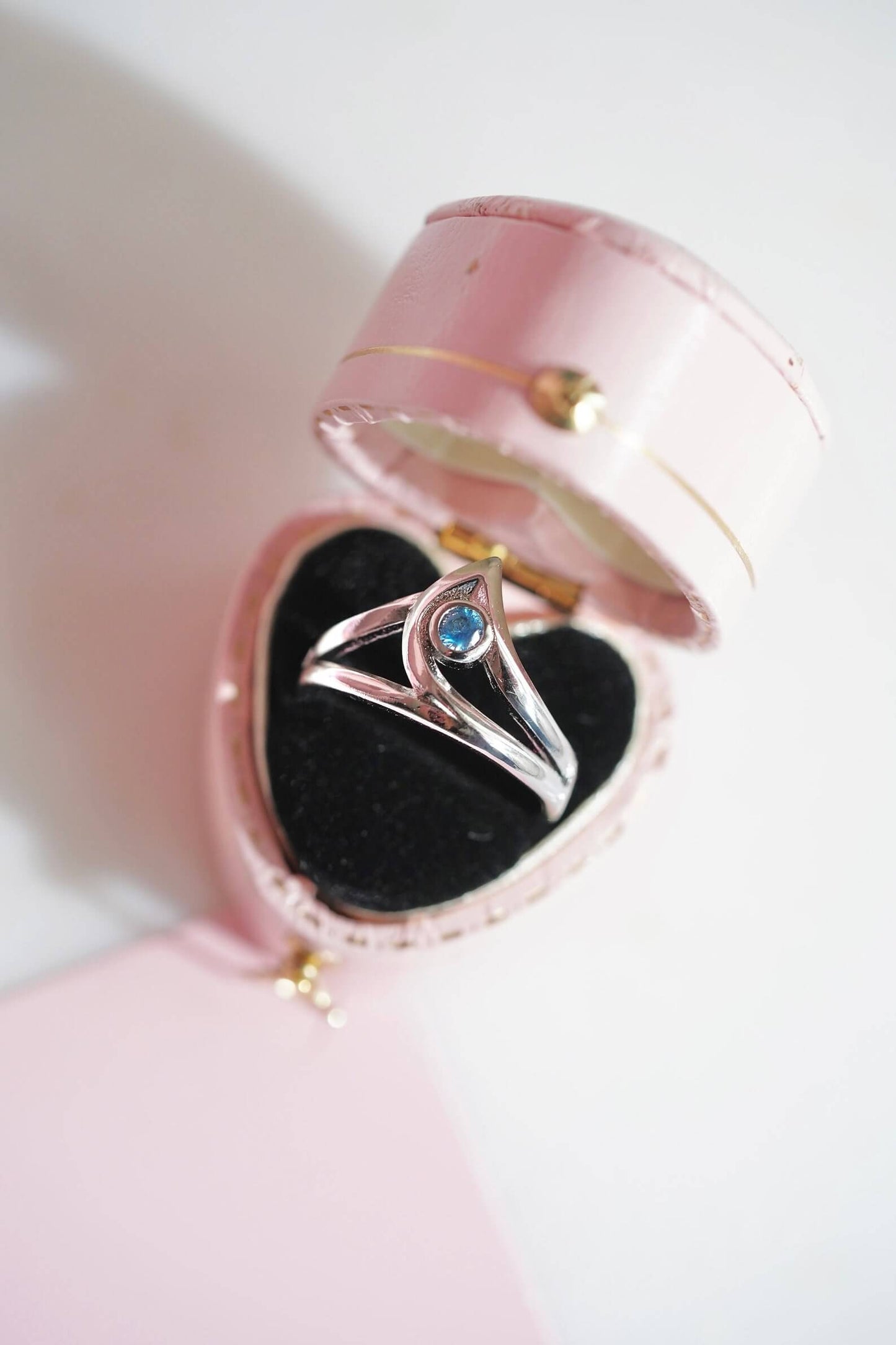 Valorant Inspired Ring & Necklace