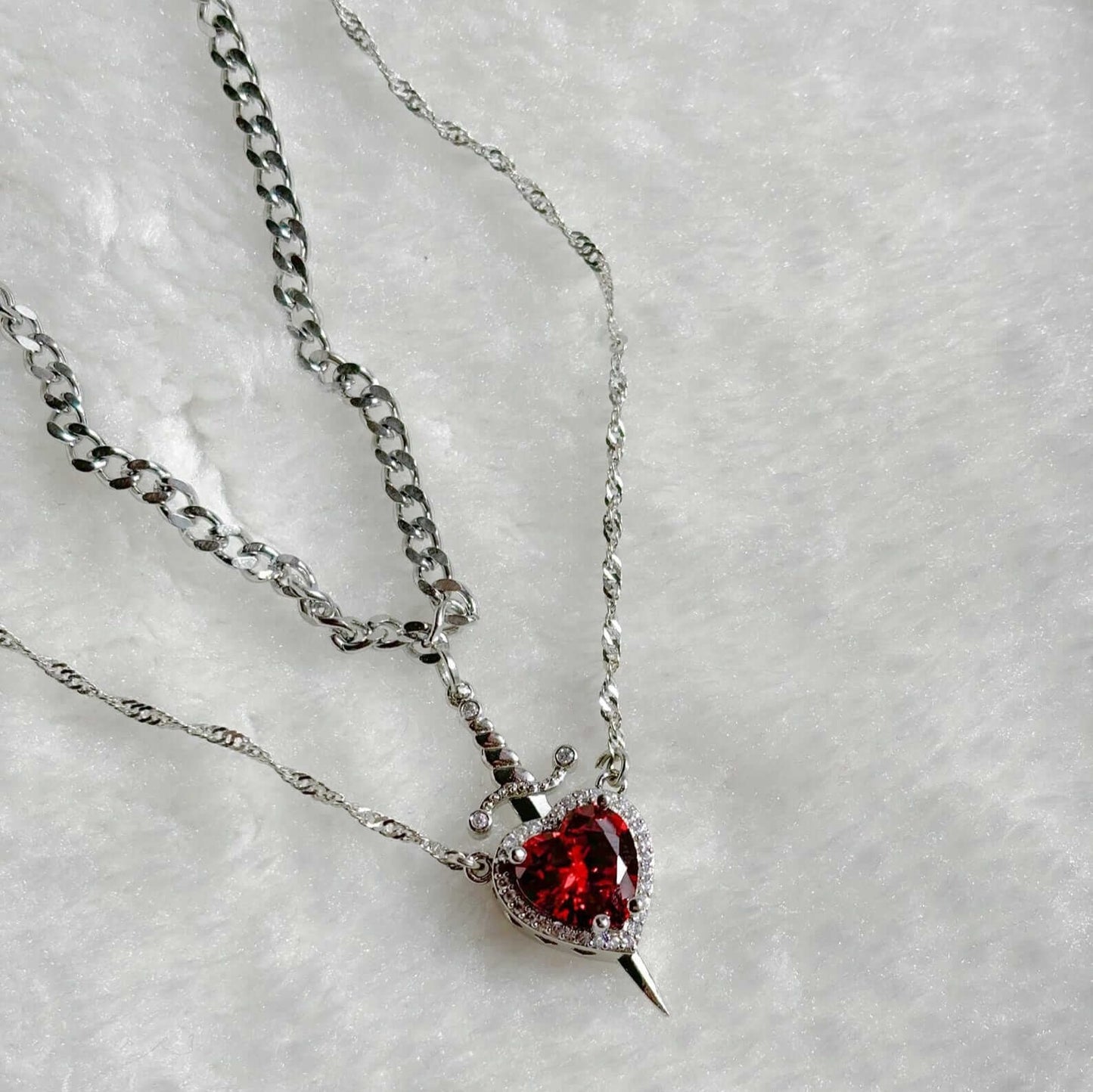Snow White and the Huntsman Couple Necklace