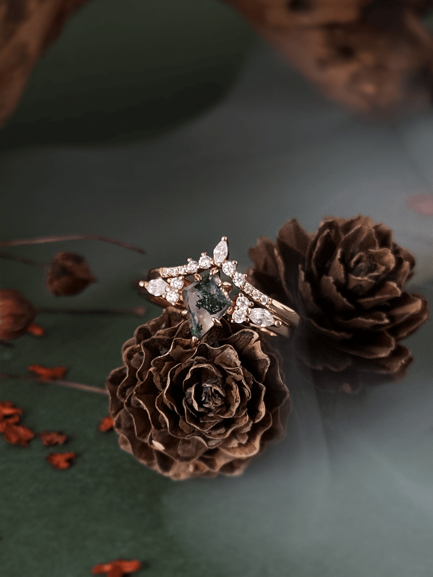 Terrasen Moss Agate Ring
